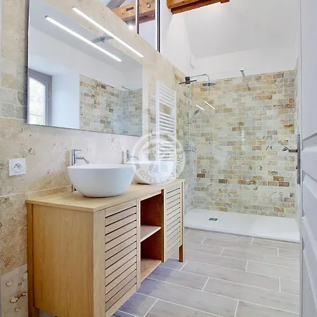 Corina 公寓式酒店